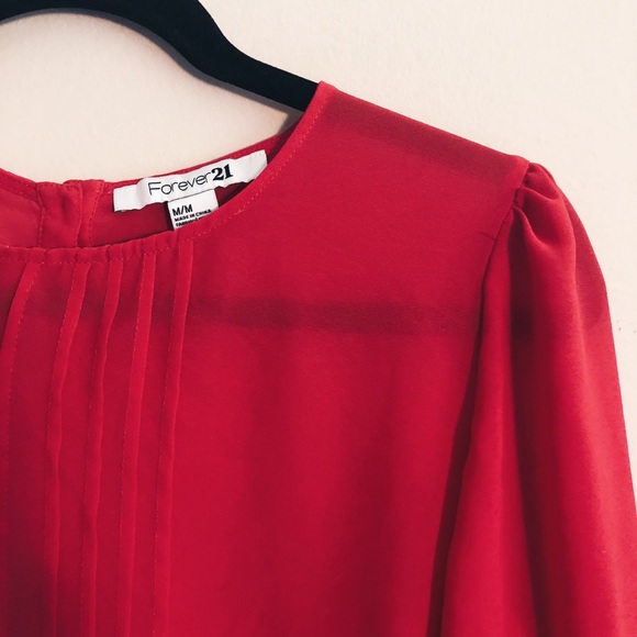 🎉 HP 🎉 F21 | Red Chiffon Blouse - Picture 2 of 5